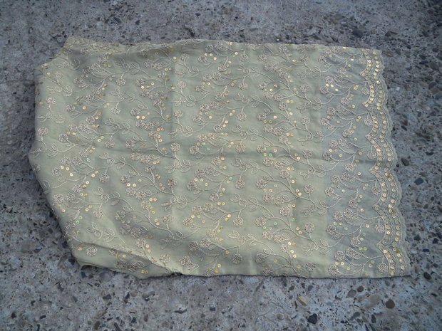 Broderie aurie
