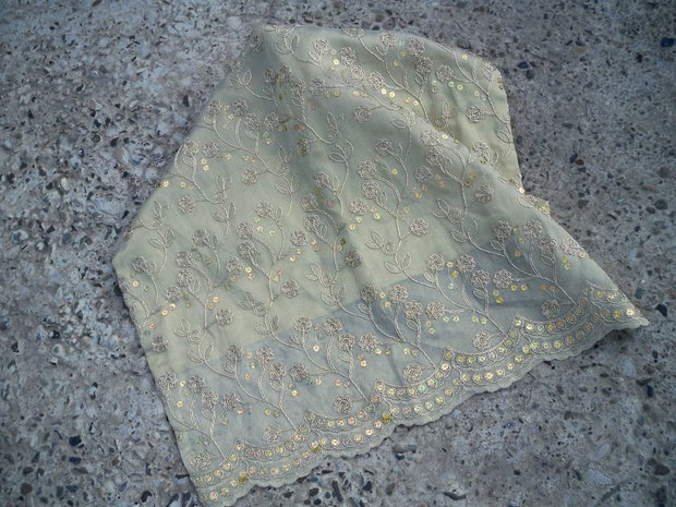 Broderie aurie