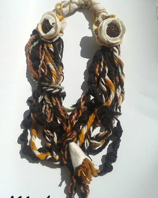 Colier din fire artistice, impaslit - Brown Mystery