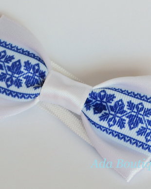 Mini papion cu model traditional alb