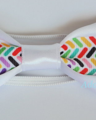 Mini papion colorat fond alb