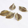 1b Pandantiv frunza bronz 35x20mm (BZLAK 072)