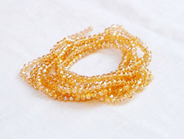 1b cristal champagne AB  4x3mm(GSLAK 020)