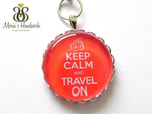00766 - Breloc text "Keep calm and travel on"