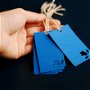 30 b Price tag / gift tag / thank you tag din hartie cartonata  albastru navy cu fire de canepa naturala [ 4 x 7 cm]