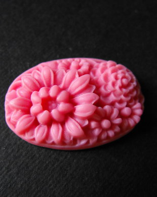 CABOCHON FLORI ROZ - 32 X 22 MM