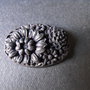 CABOSHON FLORI NEGRU - 32 X 22 MM