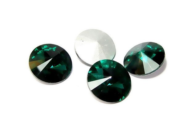 Cabochon din sticla, 18 mm, verde smarald