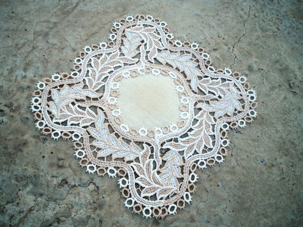 Accesoriu dantelat 1