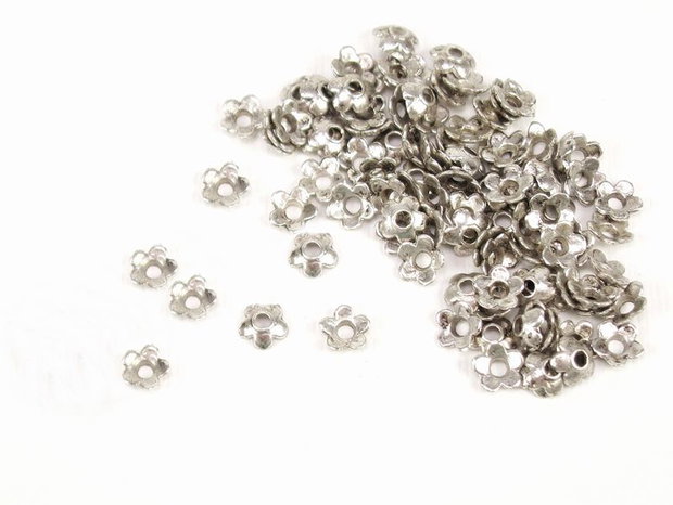 10b capace floare argintiu antichizat 6mm (SALAK 110)