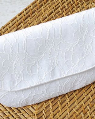 Geanta Plic Mireasa – dantela alba