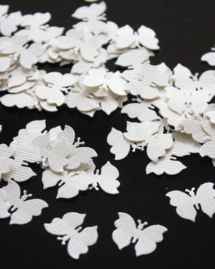 ** 100 x confetti fluturasi **
