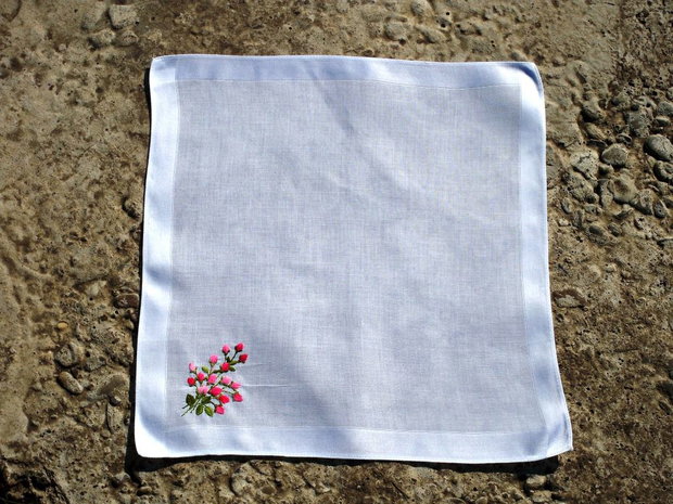 Broderie cu flori 1