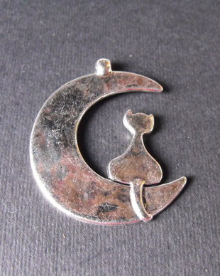 PANDANTIV LUNA - 42 X 36 MM