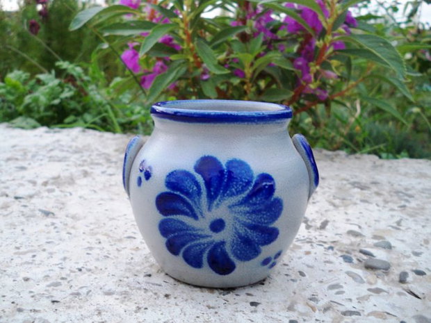 Vas ceramic