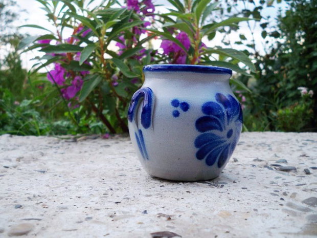 Vas ceramic