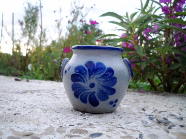 Vas ceramic