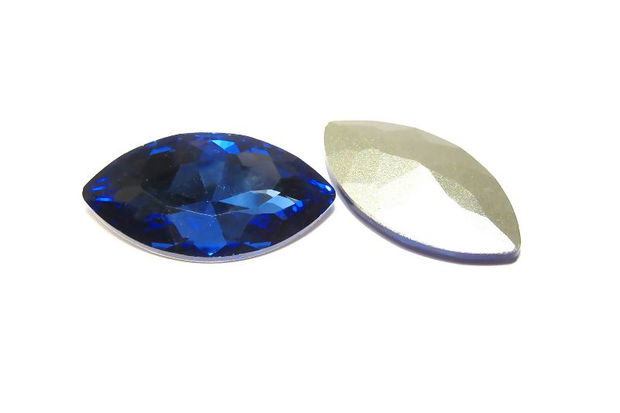 Cabochon din sticla, 17x32 mm, safir