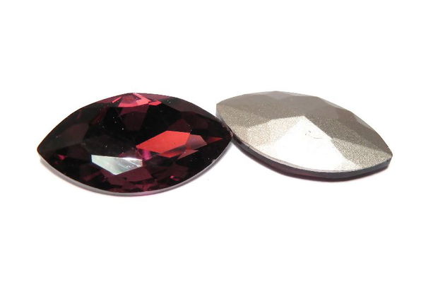 Cabochon din sticla, 17x32 mm, antic pink