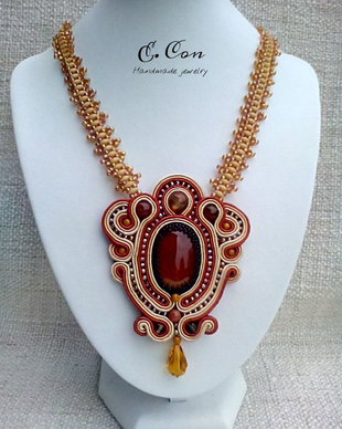 Colier soutache
