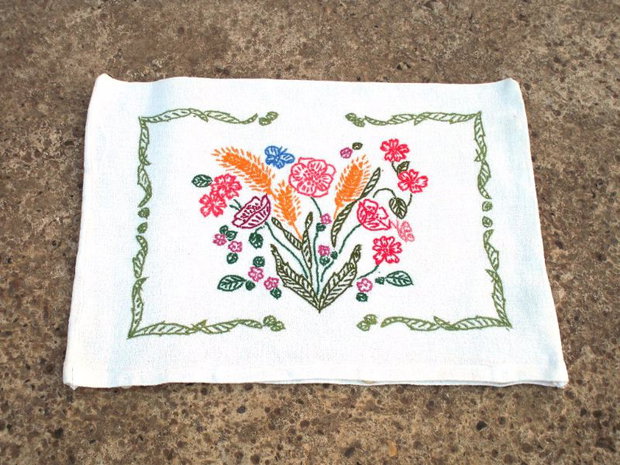 Broderie cu flori