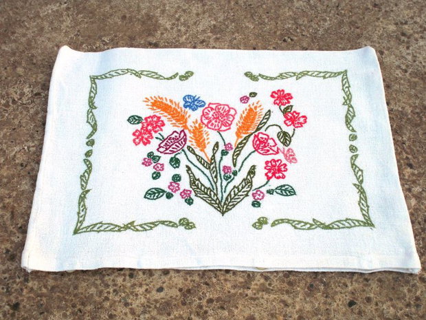 Broderie cu flori