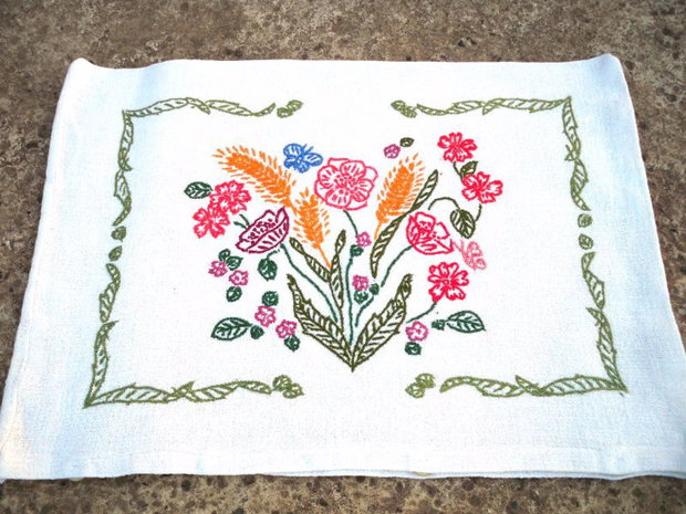 Broderie cu flori