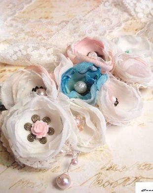 Accesoriu delicat pentru mireasa