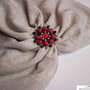 Turban cu accesoriu din margele