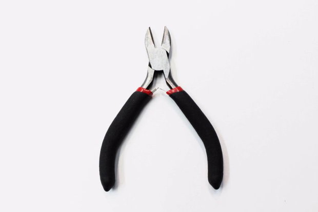 Cleste mini ,metalic pentru taiat 11cm (DVLAK 018)
