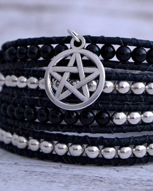 Bratara wrap cu snur de piele si pietre semipretioase ''Witchy witch''