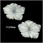 5212 - SET Pandantive / charms. flori sculptate, jad alb prafuit