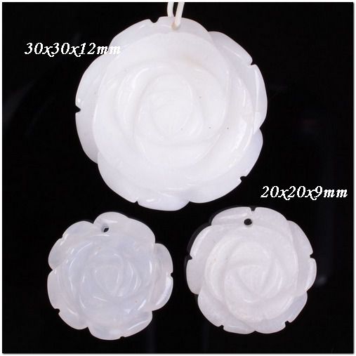 6410 - SET Pandantive / charms. flori sculptate, jad alb