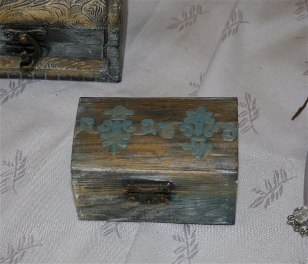 Cutie-caseta din lemn