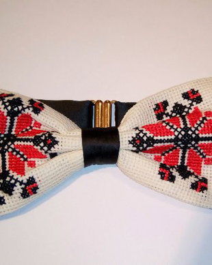 Papion cu motive traditionale