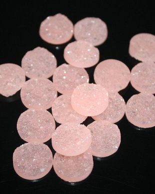 Cabochon rasina