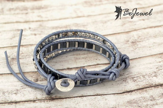 Bratara wrap snur de piele si cristale ''Powdered blue''