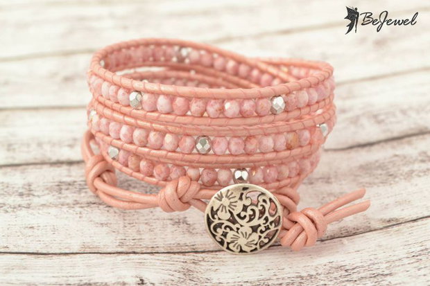 Bratara wrap snur de piele si cristale ''Soft Pink'' ----Rezervata