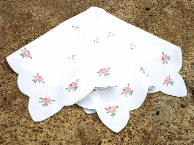 Broderie cu flori