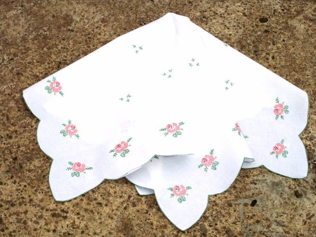 Broderie cu flori