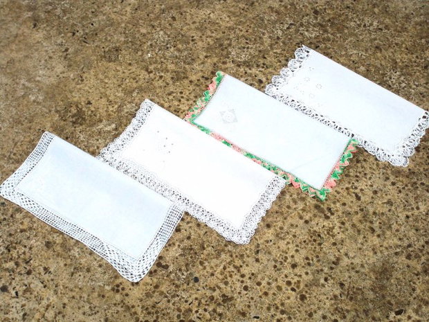 Accesorii dantelate