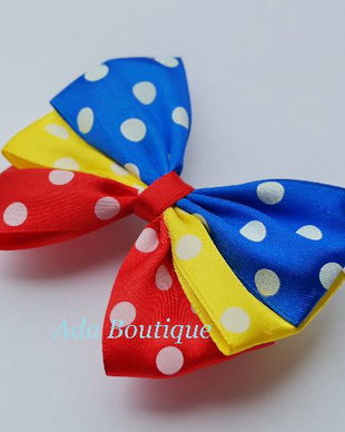 Agrafa tricolora cu buline