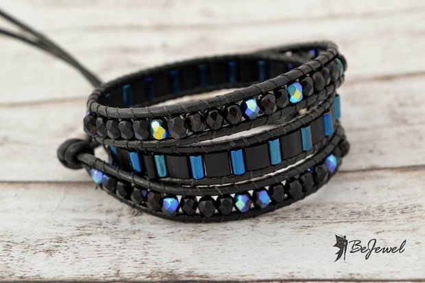 Bratara wrap snur de piele si cristale ''Black Cat''