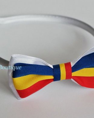 Cordeluta cu fundita tricolora