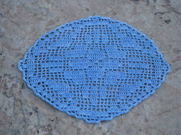 Dantela crosetata culoare bleu