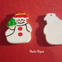 Om de zapada cu palarie rosie ornament din lemn aprox 2x25x36 mm
