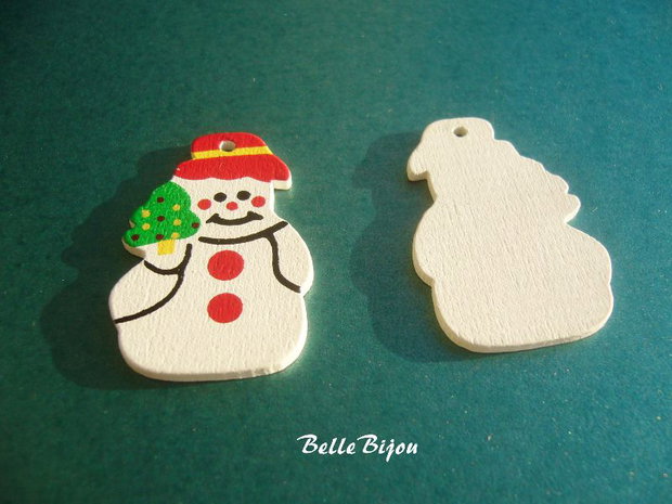 Om de zapada cu palarie rosie ornament din lemn aprox 2x25x36 mm