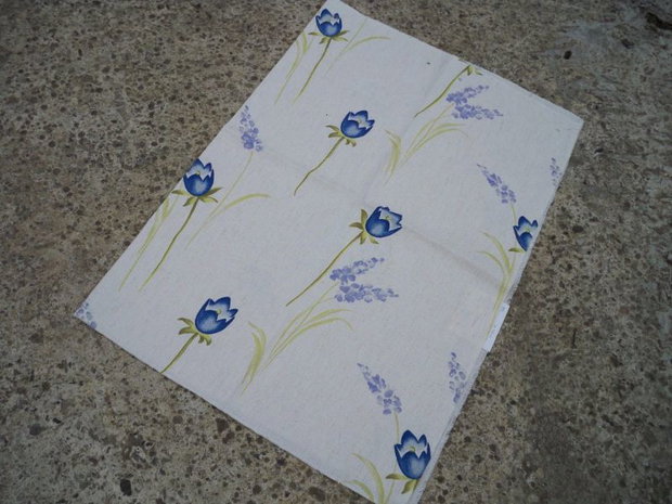 Cupon textil cu imprimeuri
