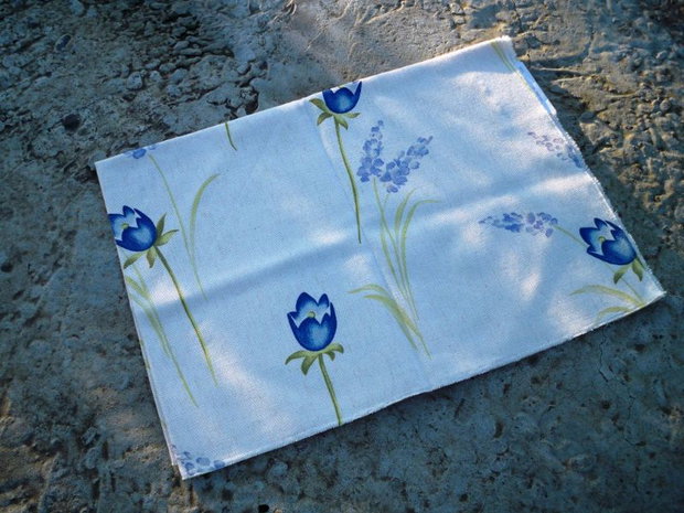 Cupon textil cu imprimeuri