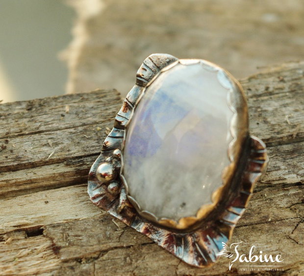 Inel argint 925 şi moonstone. Inel masiv, rustic, patinat, texturat